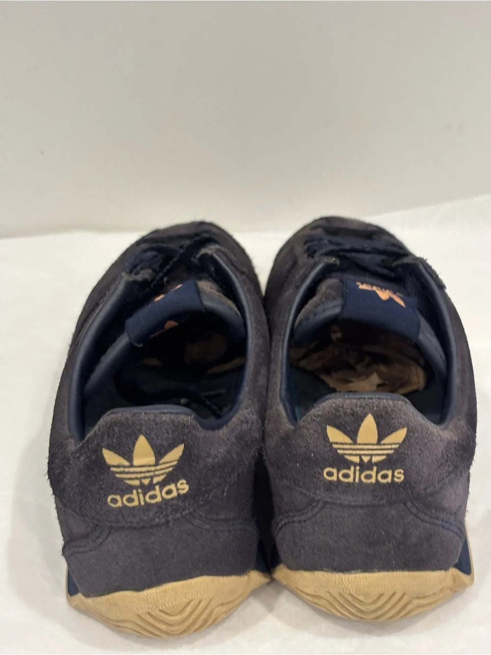 adidas sleek low